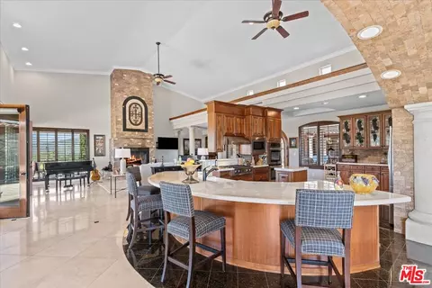Kitchen - 8290 Overview Ct, Yucaipa, CA 92399 photo 1 of 2