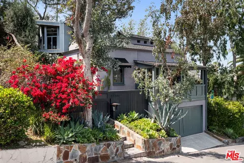 2486 Loy Ln, Los Angeles, CA 90041