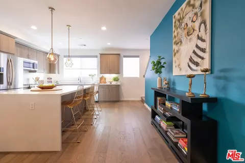 Kitchen - 13153 Victory Blvd, Van Nuys, CA 91401 photo 4 of 7