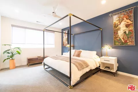 Bedroom - 13153 Victory Blvd, Van Nuys, CA 91401 photo 1 of 6