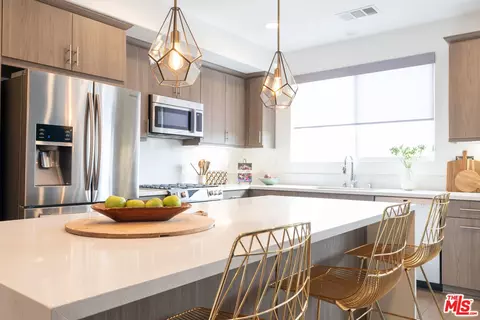 Kitchen - 13153 Victory Blvd, Van Nuys, CA 91401 photo 3 of 7