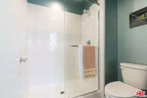 Bath - 13153 Victory Blvd, Van Nuys, CA 91401 photo 3 of 5