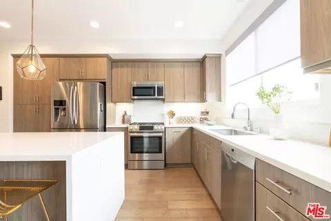 Kitchen - 13153 Victory Blvd, Van Nuys, CA 91401 photo 6 of 7