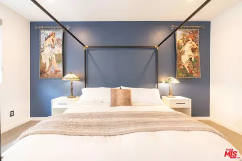 Bedroom - 13153 Victory Blvd, Van Nuys, CA 91401 photo 2 of 6