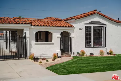 3867 Degnan Blvd, Los Angeles, CA 90008