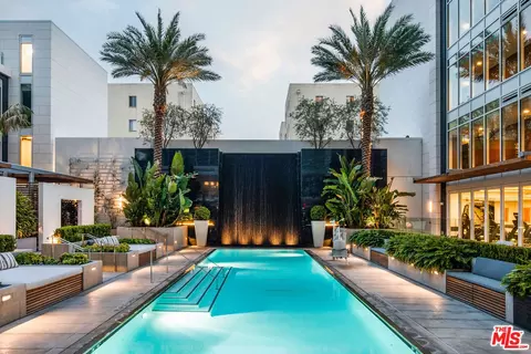 9000 W 3rd St #404, Los Angeles, CA 90048