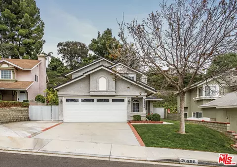 28256 Evergreen Ln, Santa Clarita, CA 91390