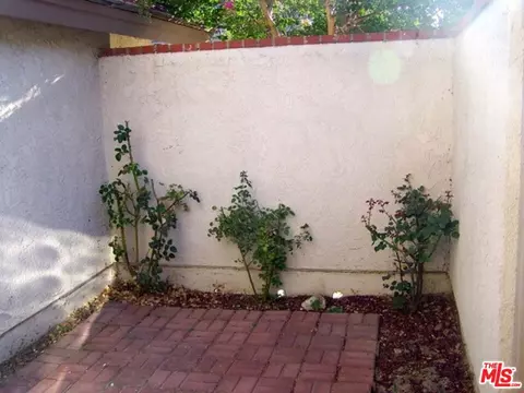 Exterior - 1873 Suntree Ln, Simi Valley, CA 93063 photo 3 of 4