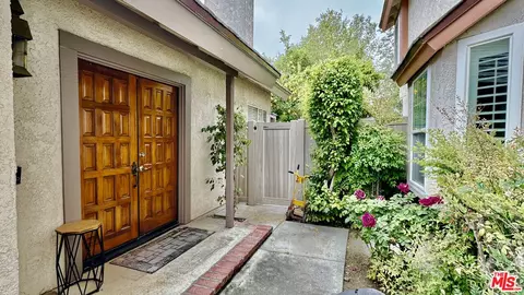 Exterior - 1873 Suntree Ln, Simi Valley, CA 93063 photo 1 of 4
