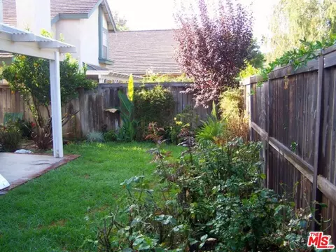 Exterior - 1873 Suntree Ln, Simi Valley, CA 93063 photo 4 of 4