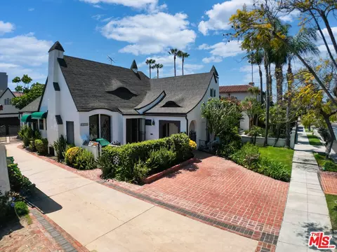 Exterior - 6436 W 5th St, Los Angeles, CA 90048 photo 15 of 16
