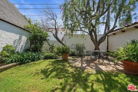 Exterior - 6436 W 5th St, Los Angeles, CA 90048 photo 9 of 16