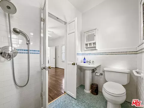 Bath - 6436 W 5th St, Los Angeles, CA 90048 photo 6 of 6