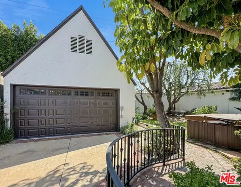 Exterior - 6436 W 5th St, Los Angeles, CA 90048 photo 5 of 16