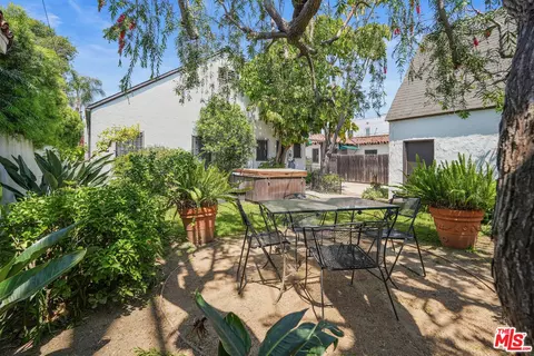 Exterior - 6436 W 5th St, Los Angeles, CA 90048 photo 11 of 16
