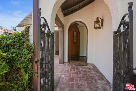 Exterior - 6436 W 5th St, Los Angeles, CA 90048 photo 4 of 16