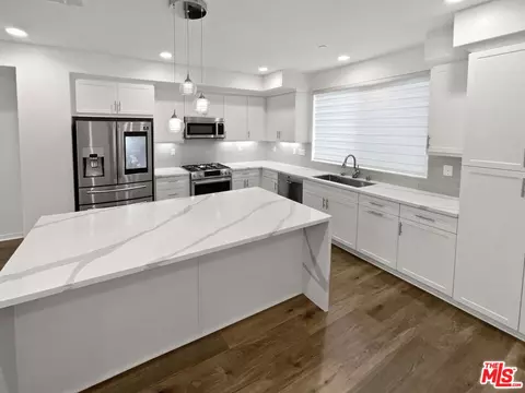 13205 Victory Blvd, Van Nuys, CA 91401 photo 8
