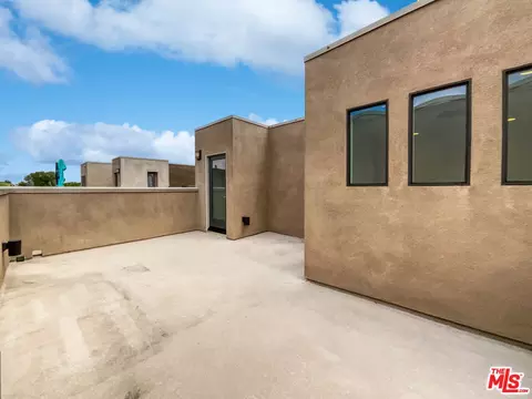 13205 Victory Blvd, Van Nuys, CA 91401 photo 16