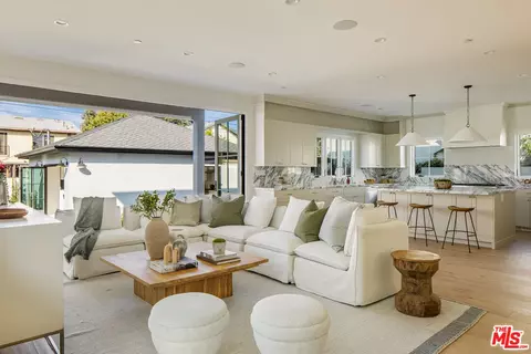 2134 Greenfield Ave, Los Angeles, CA 90025