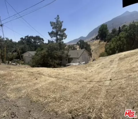 19528 Moon Dr, Tehachapi, CA 93561