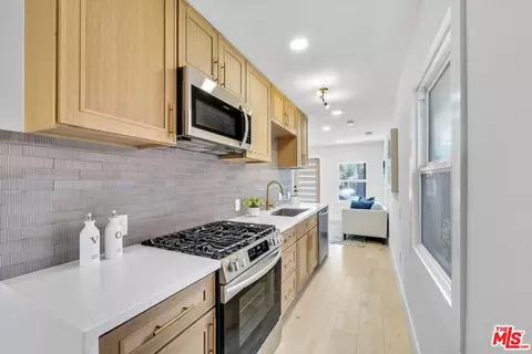 Kitchen - 95 E Louise St, Long Beach, CA 90805 photo 1 of 6
