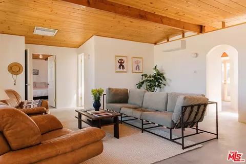 Living - 58183 Burke Rd, Yucca Valley, CA 92284 photo 2 of 2