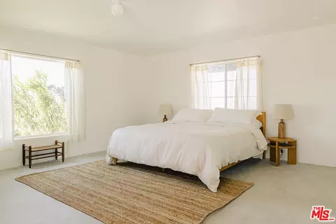 Bedroom - 58183 Burke Rd, Yucca Valley, CA 92284 photo 1 of 9