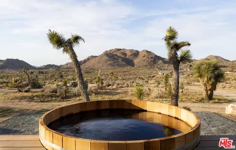 Exterior - 8989 Tortuga Trl, Joshua Tree, CA 92252 photo 5 of 7