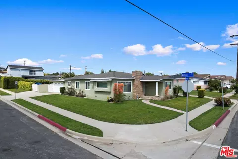1557 W 122nd St, Los Angeles, CA 90047
