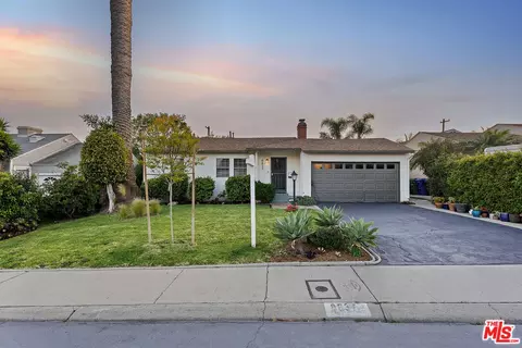 8837 De Haviland Ave, Los Angeles, CA 90045