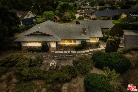 295 W Waller Ln, Santa Maria, CA 93455
