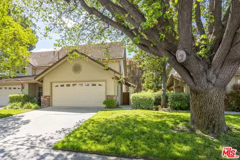 30340 Passageway Pl, Agoura Hills, CA 91301