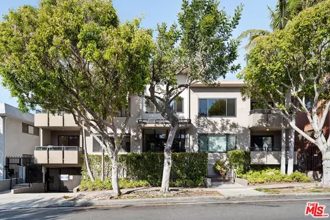 6624 Springpark Ave #4A, Los Angeles, CA 90056