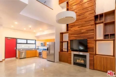 815 Hampton Dr #8, Venice, CA 90291