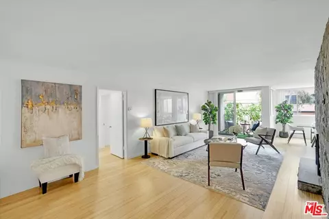 137 S Palm Dr #306, Beverly Hills, CA 90212