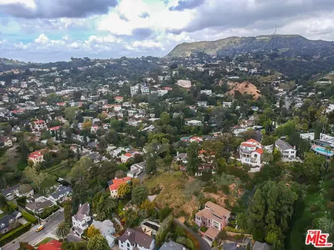 2272 Bronson Hl, Los Angeles, CA 90068