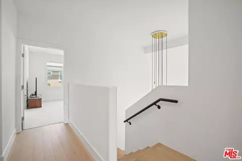 Entry Way - 7 Figaro, Irvine, CA 92606 photo 2 of 2
