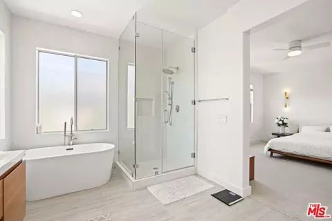 Bath - 7 Figaro, Irvine, CA 92606 photo 1 of 7