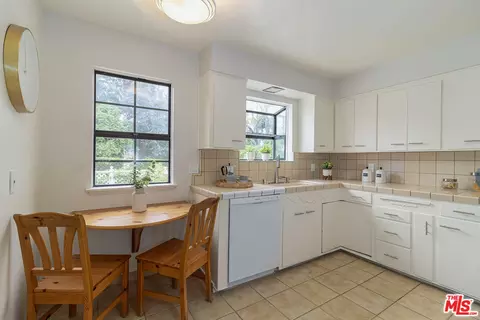 404 E Greystone Ave, Monrovia, CA 91016 photo 9