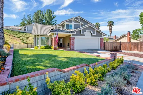 29228 Begonias Ln, Canyon Country, CA 91387