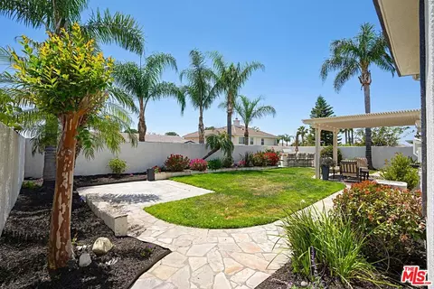 15121 Holiday Dr, Fontana, CA 92336 photo 41