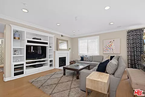 15121 Holiday Dr, Fontana, CA 92336 photo 16
