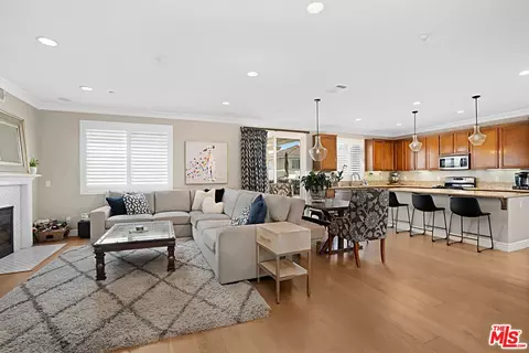 15121 Holiday Dr, Fontana, CA 92336 photo 18