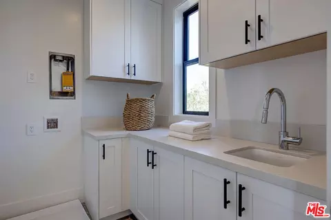 Other - 2103 Walnut Ave, Venice, CA 90291 photo 6 of 6