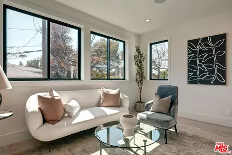 Other - 2103 Walnut Ave, Venice, CA 90291 photo 4 of 6