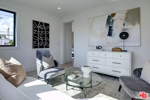 Other - 2103 Walnut Ave, Venice, CA 90291 photo 3 of 6