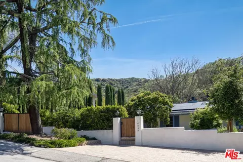 10348 Haines Canyon Ave, Tujunga, CA 91042