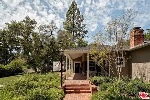 Other - 2085 E Altadena Dr, Altadena, CA 91001 photo 2 of 7