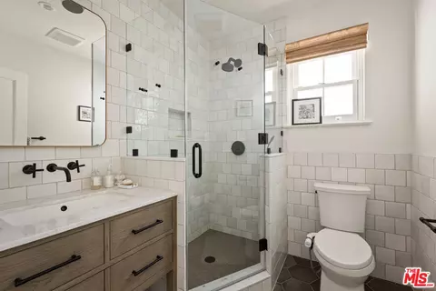 Bath - 2085 E Altadena Dr, Altadena, CA 91001 photo 4 of 4