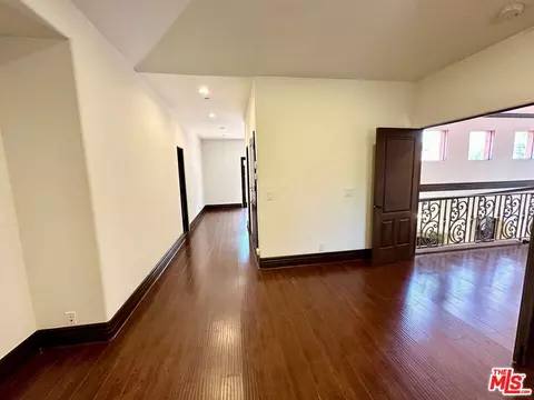 Entry Way - 4520 Libbit Ave, Encino, CA 91436 photo 12 of 15